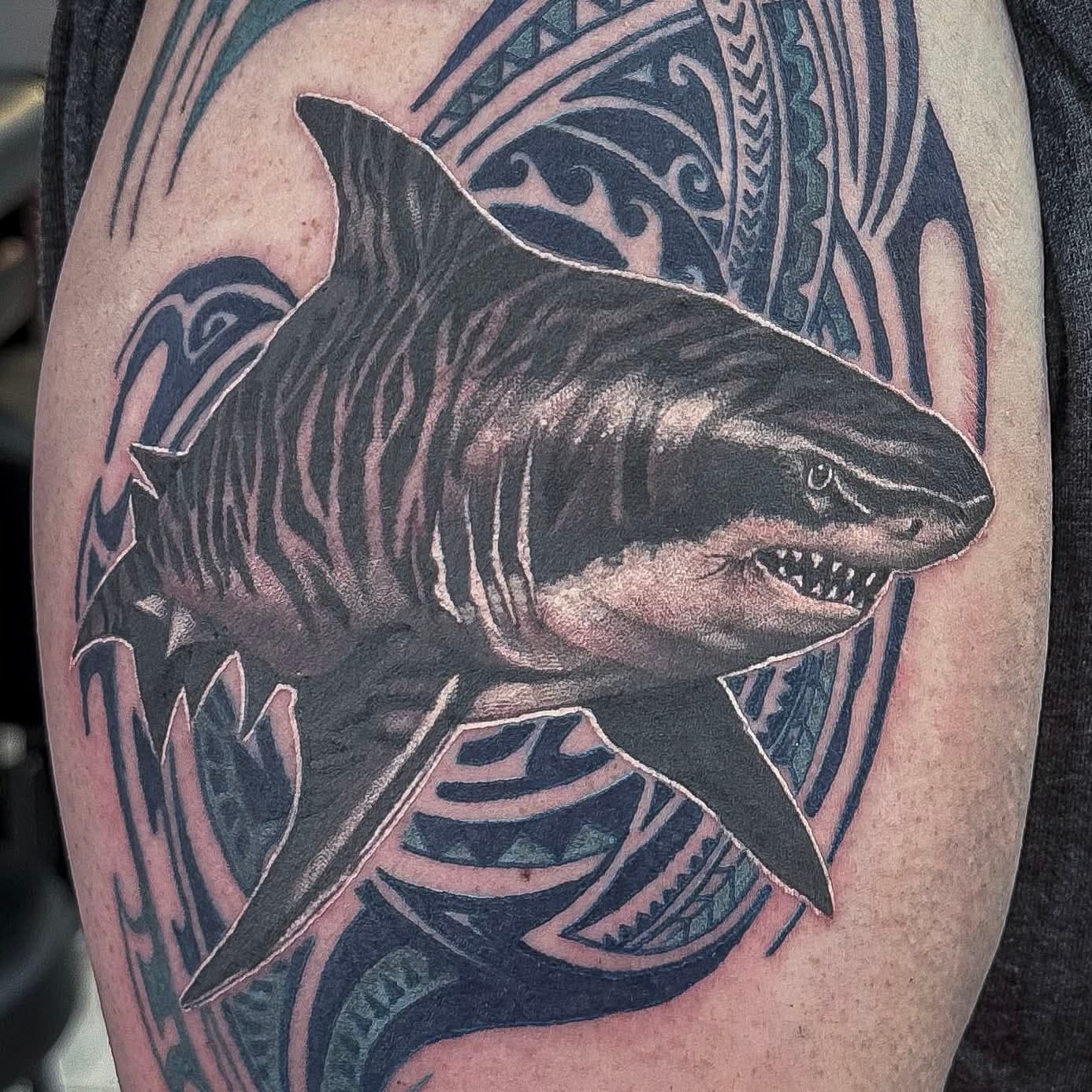 Polynesian shark with tribal mandala — Black & Grey tattoo by Spade, Waikīkī